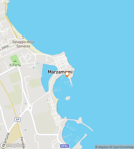 Scavenger hunt -k&auml;velykierroksen kartta Tonnara & Tide&colon; The Marzamemi Harbor Questille