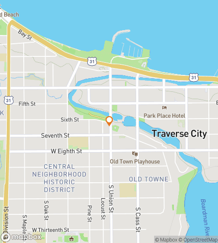 Hartă tur de mers pe jos cu vânătoare de comori pentru vânătoarea de comori Traverse City