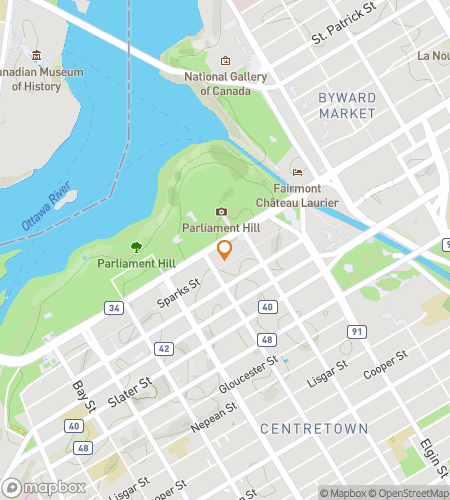 T&eacute;rk&eacute;p a Gee-Gees nagyszer&udblac; kampusz v&aacute;gt&aacute;ja kincsvad&aacute;szat s&eacute;t&aacute;hoz