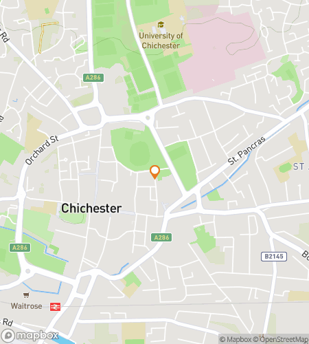 แผนที่ทัวร์เดินล่าสมบัติสำหรับ Whispers of the Walled City: The Chichester Adventure