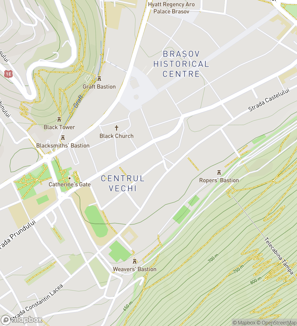 Map of 7 numbered scavenger hunt stops in Brasov