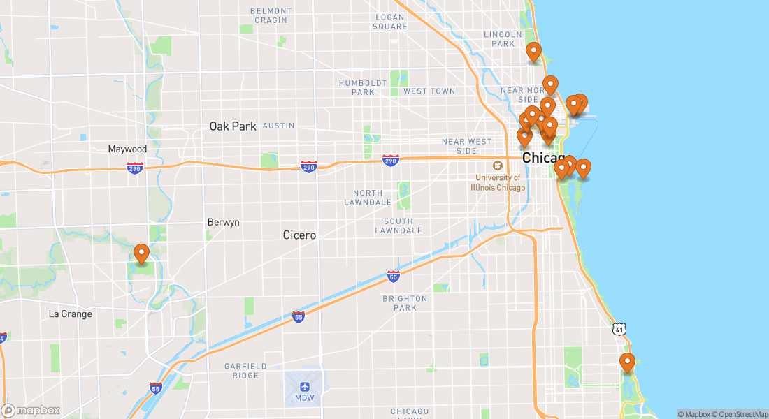 Kort der viser 17 oplevelseslokationer i Chicago